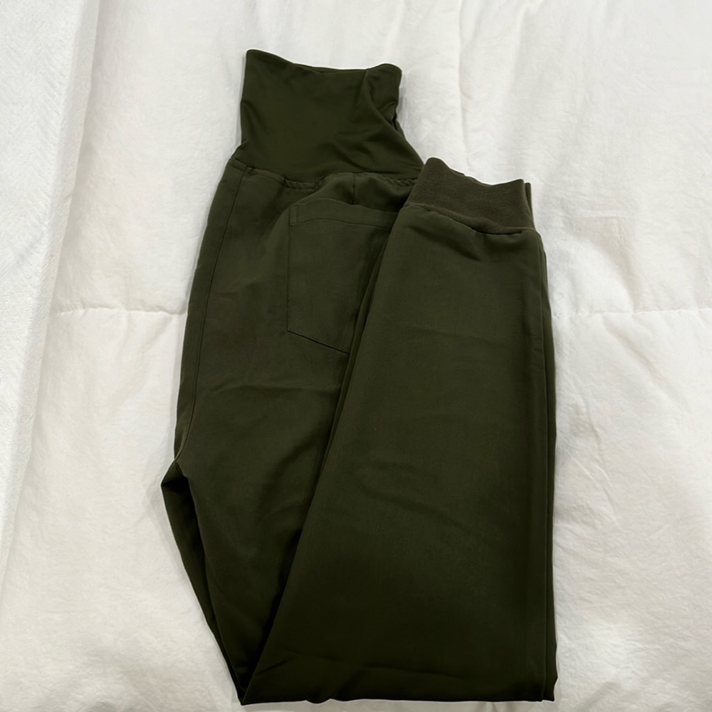 Mandala maternity jogger scrubs